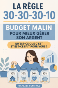 Une femme souriante en train de gérer son budget avec un carnet et un stylo