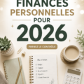 Femme examinant un budget personnel sur un ordinateur, conseillant sur des finances en 2026