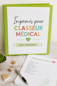 Femme consultant des modèles d'impression pour la gestion de son budget personnel.
