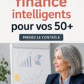 Femme de 50 ans examinant ses finances avec des documents devant elle