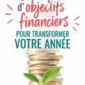 Une femme réfléchissant à ses objectifs financiers avec un carnet et un stylo